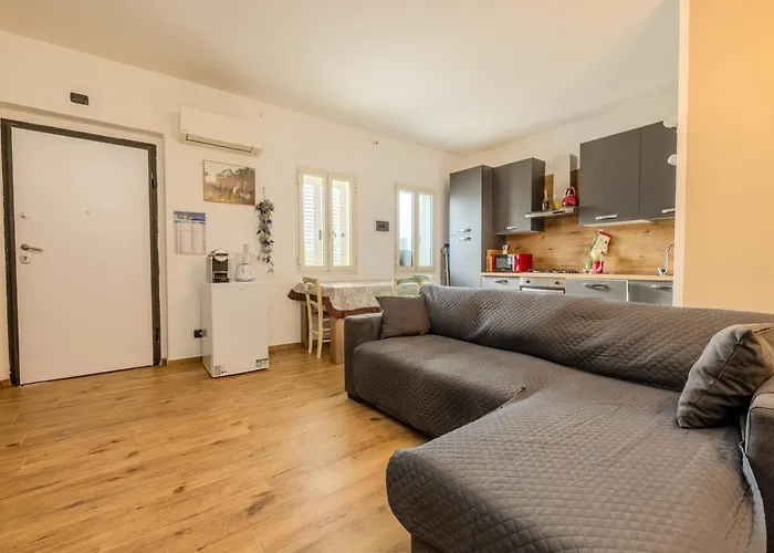 Ad House アパート